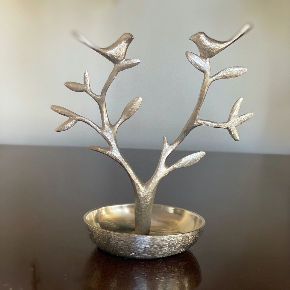 RedEnvelope pewter ring holder Brand new in box